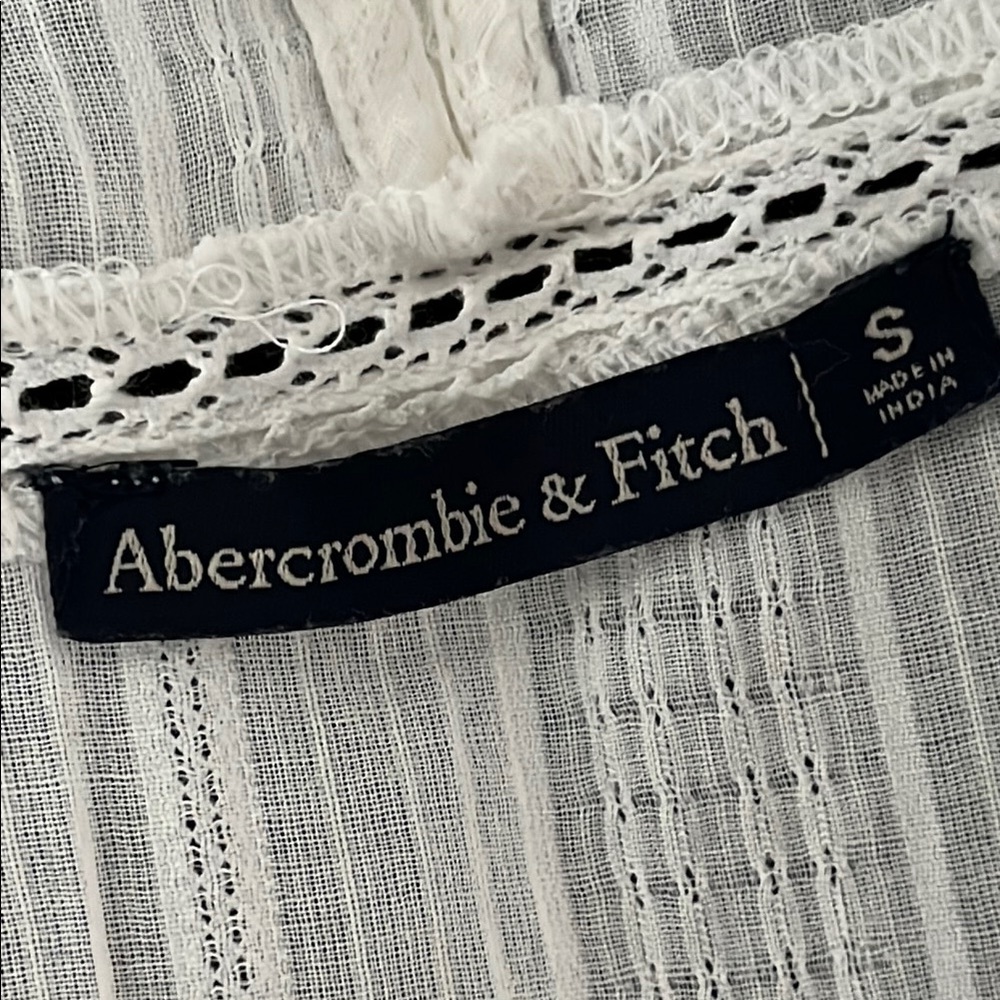 Abercrombie & Fitch Off White Embroidered Blouse - Picture 2 of 7
